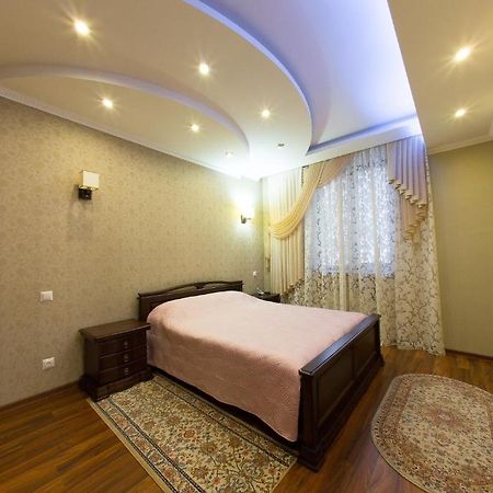 Royal Hotel Zaporizhia Ruang foto