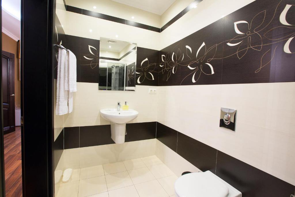 Royal Hotel Zaporizhia Bagian luar foto