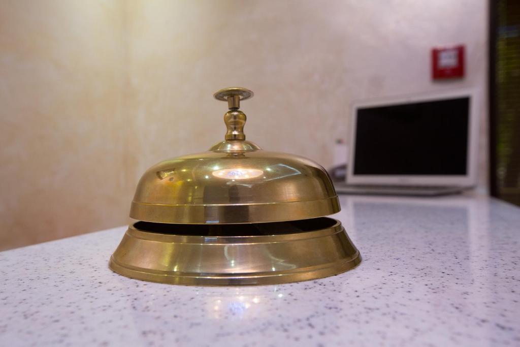 Royal Hotel Zaporizhia Bagian luar foto